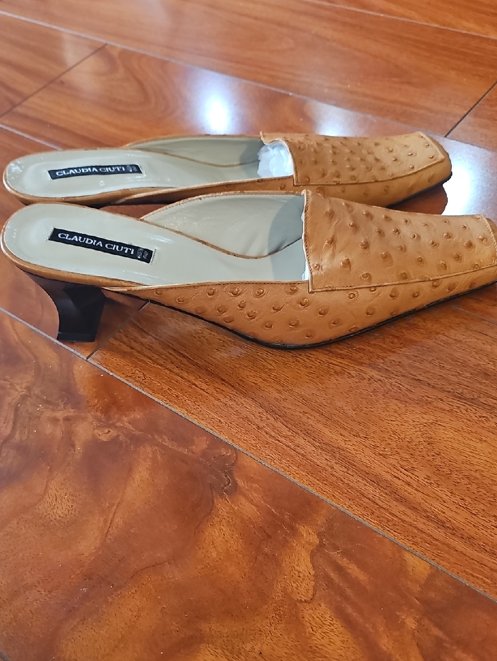 Claudia Ciuti Ostrich-Embossed Camel Leather Mules With Square Toe Sz 10 NWOT - Picture 5 of 12